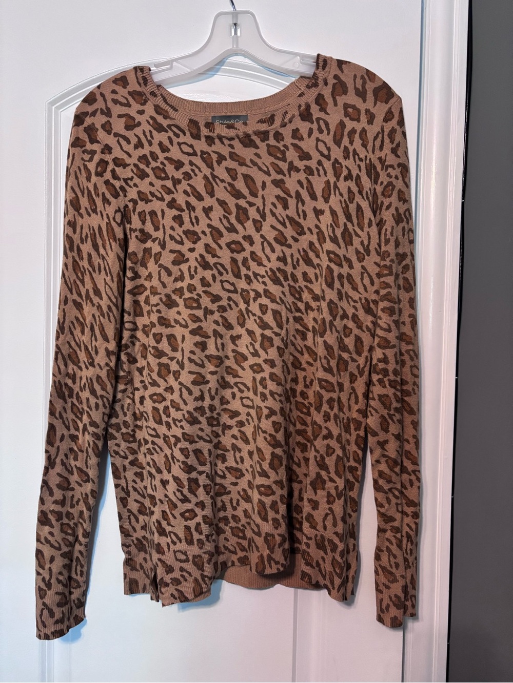 Style & Co Leopard Print Crewneck Sweater - Brown Size Medium
